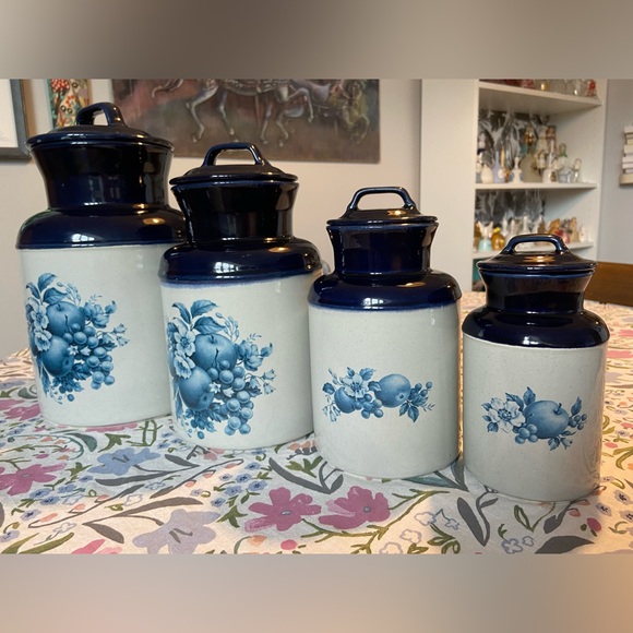 Vintage McCoy Pottery Blue Apple Blossom Canisters, Set of 4 - Picture 11 of 15